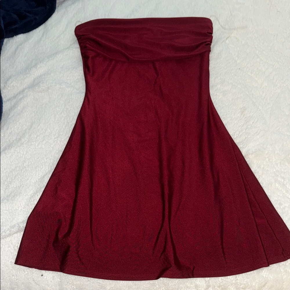 Windsor Strapless Burgundy Dress